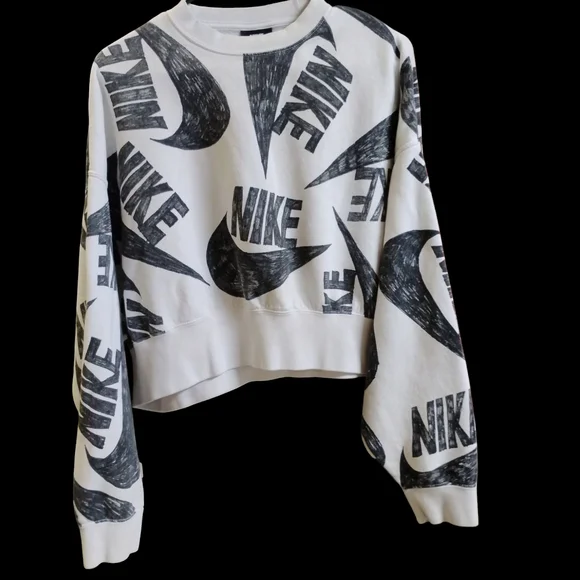 Nike Black and White Graphic Cropped Sweatshirt Shirt - Picture 2 of 6